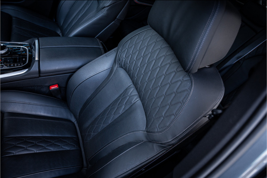 BMW X5 xDrive50e - M Sport | Panorama | H&K | Stoelmassage & Koeling | Memory | 360 Camera BMW X5 xDrive50e - M Sport | Panorama | H&K | Stoelmassage & Koeling | Memory | 360 Camera