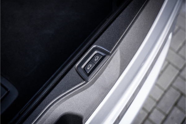 BMW X5 xDrive50e - M Sport | Panorama | H&K | Stoelmassage & Koeling | Memory | 360 Camera BMW X5 xDrive50e - M Sport | Panorama | H&K | Stoelmassage & Koeling | Memory | 360 Camera