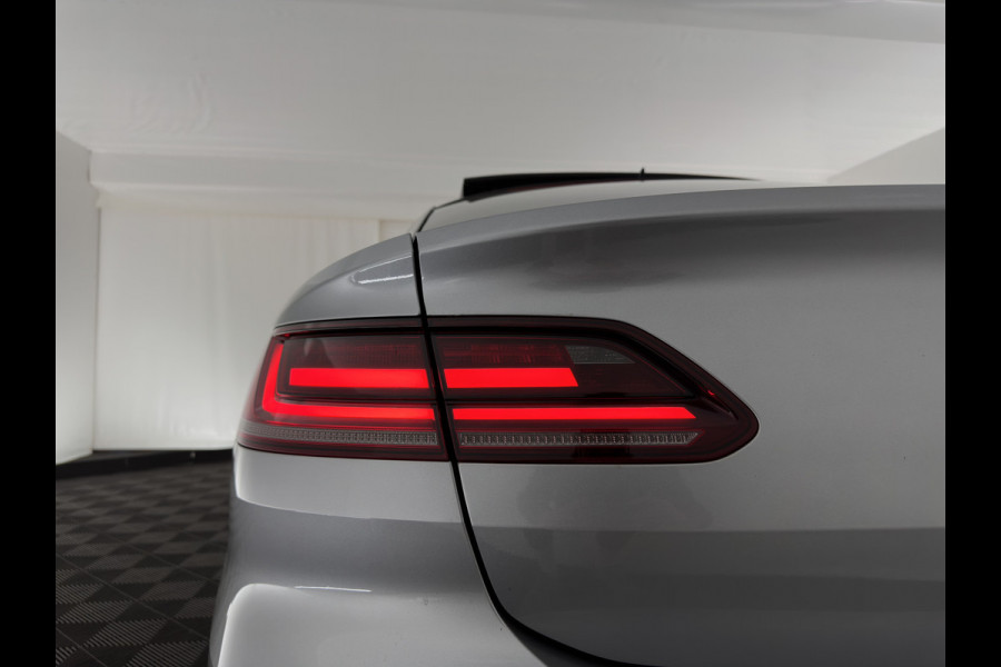 Volkswagen Arteon 2.0 TDI Elegance Business (INCL-BTW) Aut. *PANO | LEATHER-ALCANTARA | FULL-LED | DIGI-COCKPIT | CAMERA | KEYLESS | NAVI-FULLMAP |  ADAPTIVE-CRUISE | PRIVACY-GLASS | HEATED-COMFORTSEATS | 19''ALU*
