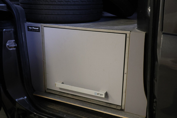 Ford Transit Connect 1.5 EcoBlue L2 | Inrichting | Cruise control | Trekhaak | CarPlay | Airco | Elek. ramen | NAP Logisch | Nieuwe APK | Dealer onderhouden