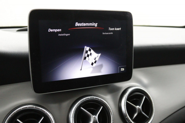 Mercedes-Benz CLA-Klasse 180 Business Solution AMG*AUTOM*PANO*CAM*TEL*NAVI*