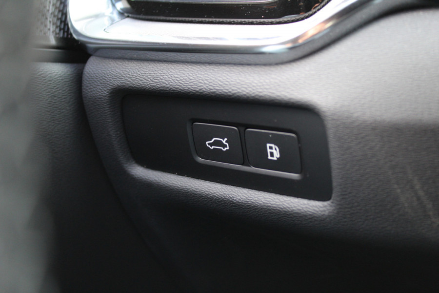 Volvo V60 2.0 T6 Plug-in hybrid AWD Plus Dark | Panoramadak | Trekhaak | H&K | BLIS | 360 Camera | Winterpack