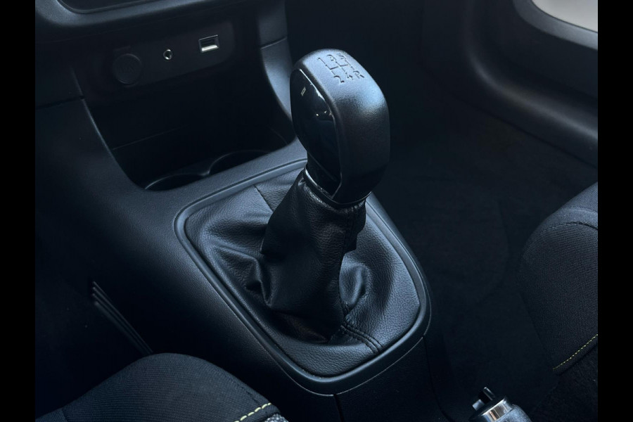 Citroën C3 1.2 Feel Edition, Airco, Bluetooth, CarPlay, Cruise, Navi, PDC, NAP