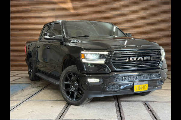 Dodge Ram 1500 5.7 V8 4x4 Crew Cab Sport | Full BLACK | Camera | ALPINE | Soft Cover | Apple Carplay | Cruise |