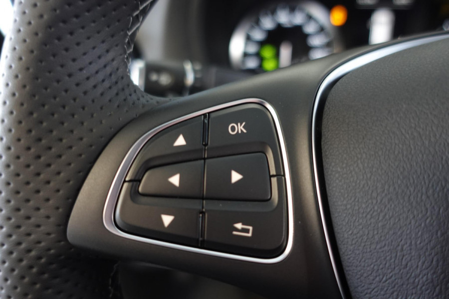 Mercedes-Benz Vito 114 CDI Lang Automaat Navigatie Airco Bluetooth Camera Trekhaak