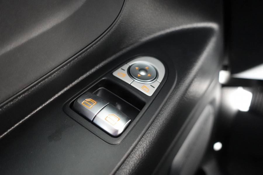 Mercedes-Benz Vito 114 CDI Lang Automaat Navigatie Airco Bluetooth Camera Trekhaak