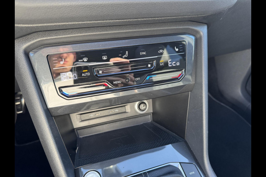 Volkswagen Tiguan 1.4 TSI eHybrid R-Line Business+ 245pk PHEV | Trekhaak | Panorama dak | Adaptieve Cruise | Achteruitrijcamera | Stoelverwarming | Virtuele cockpit | 1.800kg Trekgewicht ! Volkswagen Tiguan 1.4 TSI eHybrid R-Line Business+ 245pk PHEV | Trekhaak | Panorama dak | Adaptieve Cruise | Achteruitrijcamera | Stoelverwarming | Virtuele cockpit | 1.800kg Trekgewicht !