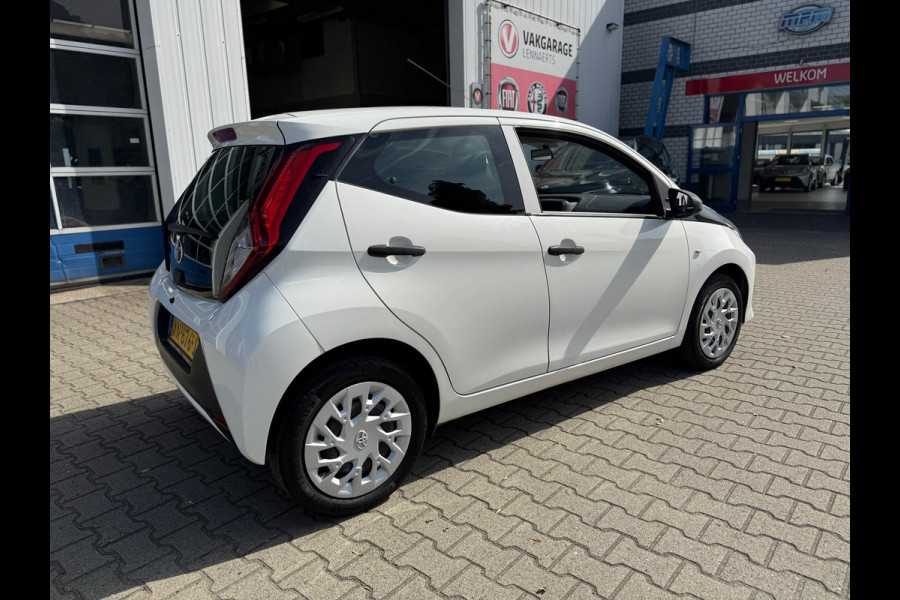 Toyota Aygo 1.0 VVT-i x-fun