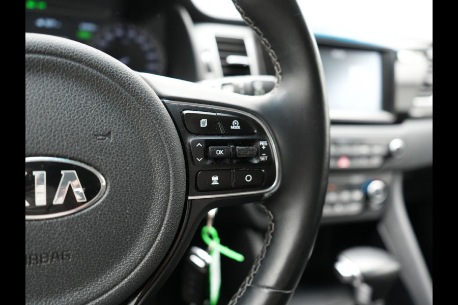 Kia Niro 1.6 GDi PHEV DynamicLine Plug In Hybrid 141pk Dealer O.H PHEV | Adaptive Cruise | Lederen Sportstoelen Verwarmd | Camera | Apple Carplay | Blis | Navigatie | Stuur Verwarmd |