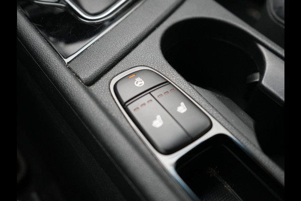 Kia Niro 1.6 GDi PHEV DynamicLine Plug In Hybrid 141pk Dealer O.H PHEV | Adaptive Cruise | Lederen Sportstoelen Verwarmd | Camera | Apple Carplay | Blis | Navigatie | Stuur Verwarmd |
