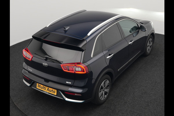 Kia Niro 1.6 GDi PHEV DynamicLine Plug In Hybrid 141pk Dealer O.H PHEV | Adaptive Cruise | Lederen Sportstoelen Verwarmd | Camera | Apple Carplay | Blis | Navigatie | Stuur Verwarmd |