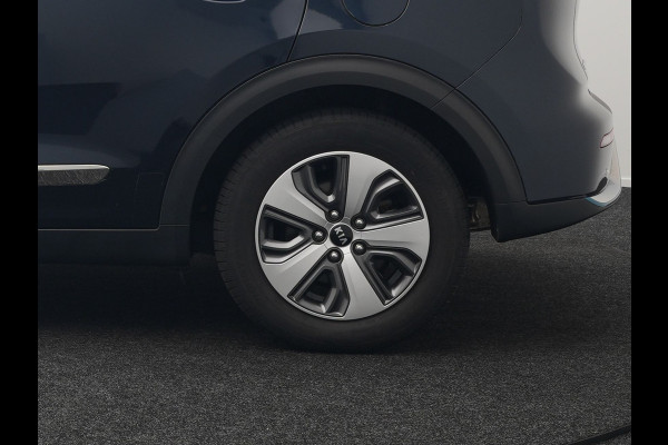Kia Niro 1.6 GDi PHEV DynamicLine Plug In Hybrid 141pk Dealer O.H PHEV | Adaptive Cruise | Lederen Sportstoelen Verwarmd | Camera | Apple Carplay | Blis | Navigatie | Stuur Verwarmd |
