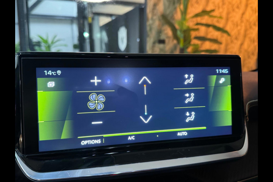 Peugeot 208 1.2 PureTech GT-Line Sport Garantie Carplay Sfeer LED Camera Cruise Clima Leder Navi Rijklaar