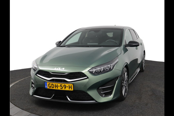Kia ProCeed 1.5 T-GDi GT-PlusLine Apple Carplay/Android Auto - Cruise Control Adaptief - Dodehoekdetectie - Navigatie - Stoel/Stuur Verwarming - Fabrieksgarantie tot 07-2031
