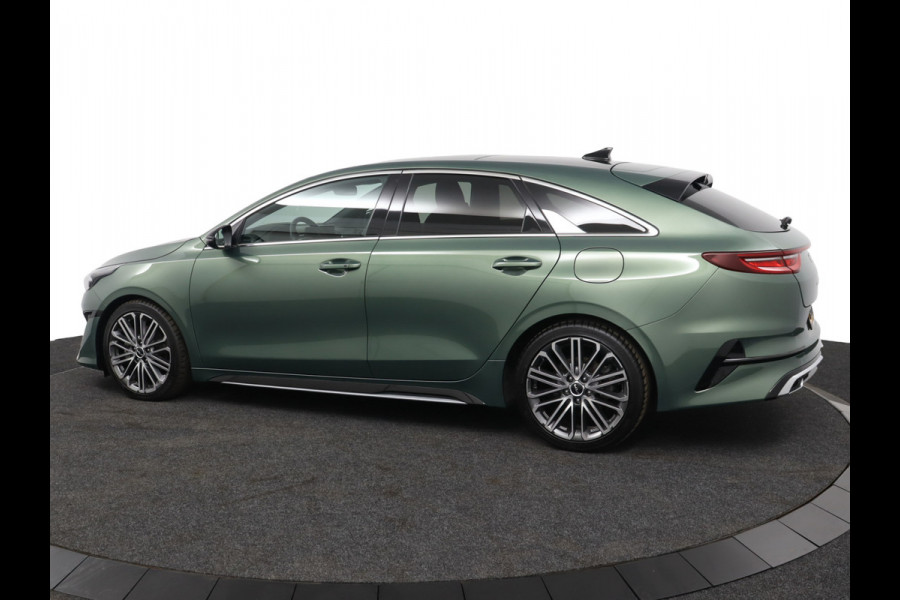 Kia ProCeed 1.5 T-GDi GT-PlusLine Apple Carplay/Android Auto - Cruise Control Adaptief - Dodehoekdetectie - Navigatie - Stoel/Stuur Verwarming - Fabrieksgarantie tot 07-2031