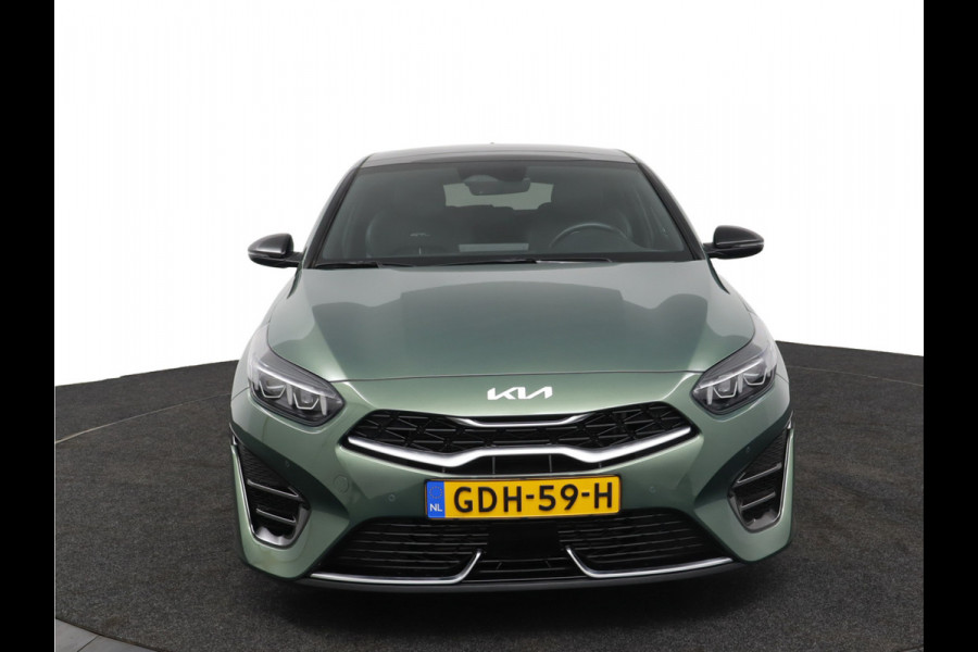 Kia ProCeed 1.5 T-GDi GT-PlusLine Apple Carplay/Android Auto - Cruise Control Adaptief - Dodehoekdetectie - Navigatie - Stoel/Stuur Verwarming - Fabrieksgarantie tot 07-2031