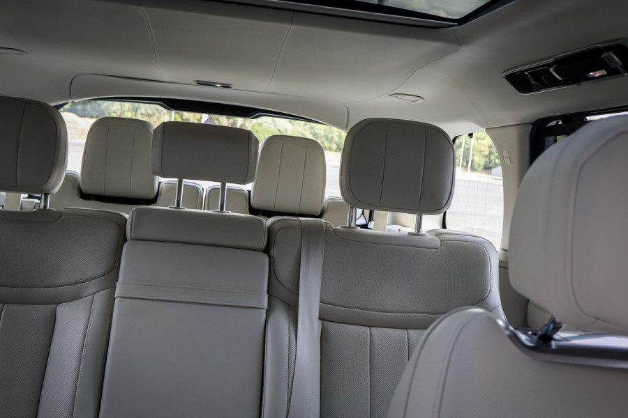 Land Rover Range Rover P530 4.4 V8 LWB Autobiography 7-PERSOONS | ELECTRIC SIDESTEPS | MASSAGE | STOELVERWARMING & VERKOELING | MEMORY SEATS | 360 CAME LWB