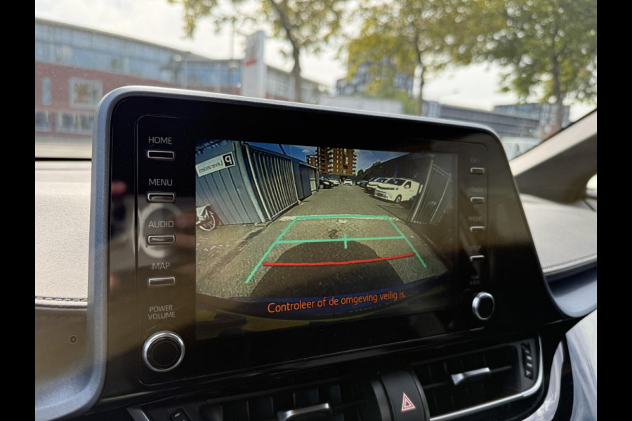 Toyota C-HR 1.8 Hybrid First Edition Bi-Tone | Apple Carplay & AndroidAUTO | Camera | Elektrisch inklapbare buitenspiegels |