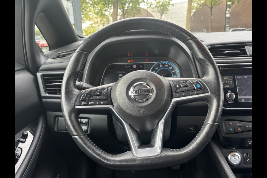 Nissan Leaf Tekna 40 kWh | Origineel NL Auto | 360° Camera | Stoel- & Stuurverwarming | Rijklaar met 12 mnd BOVAG Garantie!