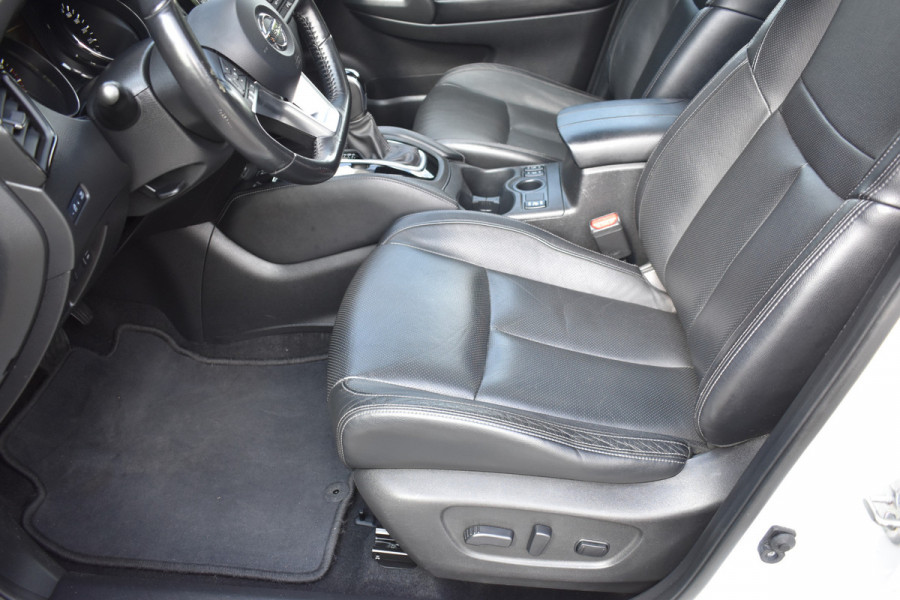 Nissan X-Trail 1.3 DIG-T Tekna 7p. / Trekhaak / Keyless / 19" LM / Navi / Panoramadak /