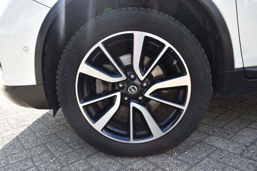 Nissan X-Trail 1.3 DIG-T Tekna 7p. / Trekhaak / Keyless / 19" LM / Navi / Panoramadak /