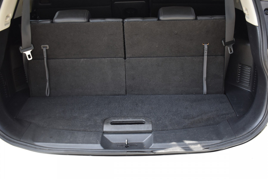 Nissan X-Trail 1.3 DIG-T Tekna 7p. / Trekhaak / Keyless / 19" LM / Navi / Panoramadak /