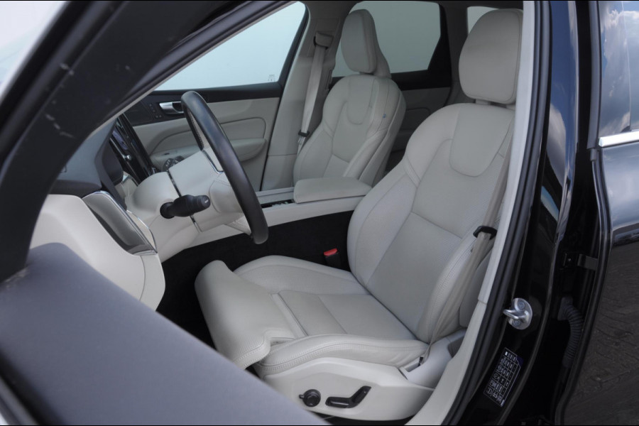 Volvo XC60 T6 350PK Automaat AWD Plus Bright Apple Carplay / Adaptive cruise control / Panorama dak / parkeersensoren met 360 camera / BLIS / Harman kardon audio / Stoelventilatie / Elektrisch bedienbare bestuurderstoel met geheugen / Keyless Entry / Elektrische achterklep