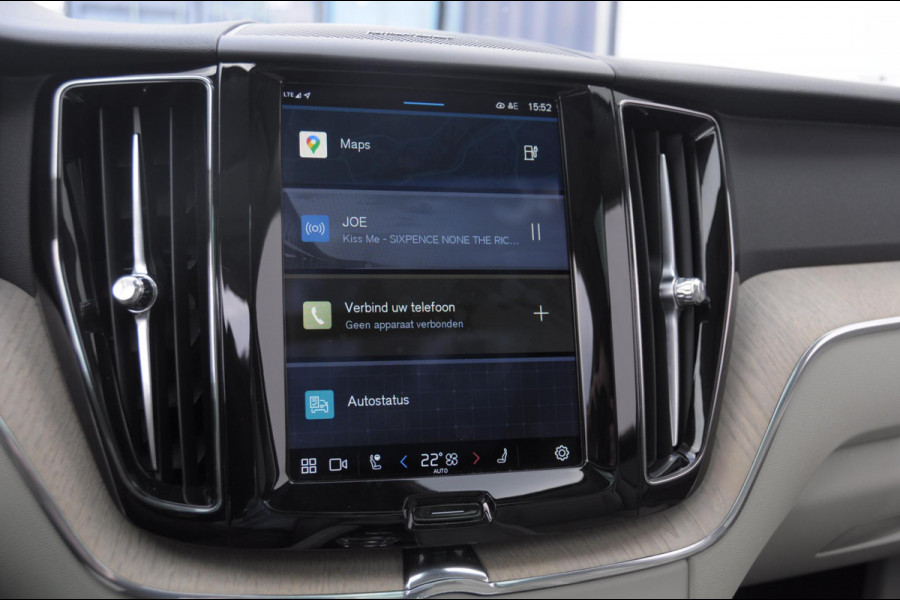 Volvo XC60 T6 350PK Automaat AWD Plus Bright Apple Carplay / Adaptive cruise control / Panorama dak / parkeersensoren met 360 camera / BLIS / Harman kardon audio / Stoelventilatie / Elektrisch bedienbare bestuurderstoel met geheugen / Keyless Entry / Elektrische achterklep