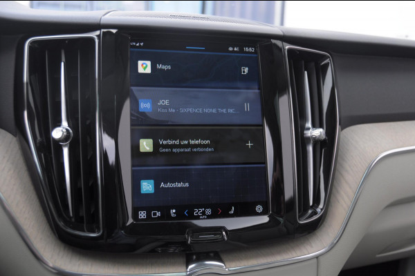 Volvo XC60 T6 350PK Automaat AWD Plus Bright Apple Carplay / Adaptive cruise control / Panorama dak / parkeersensoren met 360 camera / BLIS / Harman kardon audio / Stoelventilatie / Elektrisch bedienbare bestuurderstoel met geheugen / Keyless Entry / Elektrische achterklep