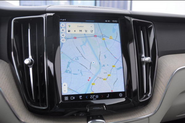 Volvo XC60 T6 350PK Automaat AWD Plus Bright Apple Carplay / Adaptive cruise control / Panorama dak / parkeersensoren met 360 camera / BLIS / Harman kardon audio / Stoelventilatie / Elektrisch bedienbare bestuurderstoel met geheugen / Keyless Entry / Elektrische achterklep