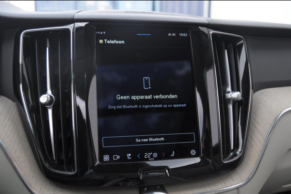 Volvo XC60 T6 350PK Automaat AWD Plus Bright Apple Carplay / Adaptive cruise control / Panorama dak / parkeersensoren met 360 camera / BLIS / Harman kardon audio / Stoelventilatie / Elektrisch bedienbare bestuurderstoel met geheugen / Keyless Entry / Elektrische achterklep