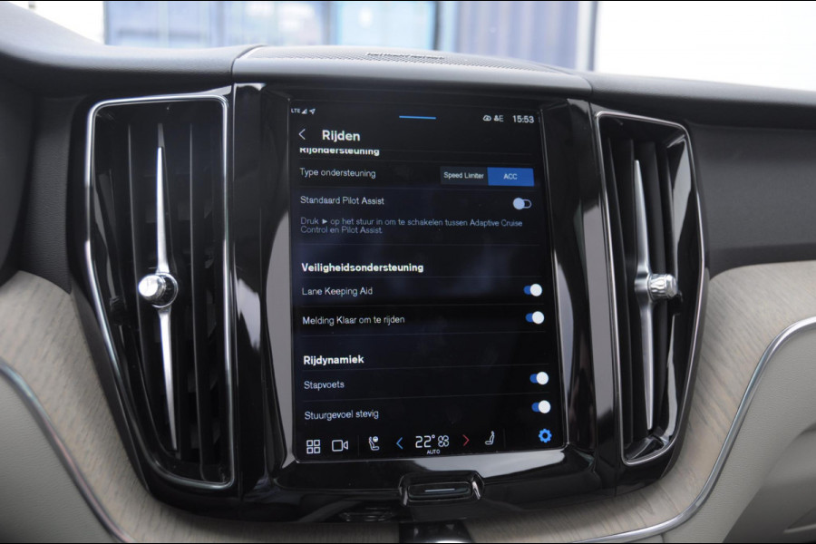 Volvo XC60 T6 350PK Automaat AWD Plus Bright Apple Carplay / Adaptive cruise control / Panorama dak / parkeersensoren met 360 camera / BLIS / Harman kardon audio / Stoelventilatie / Elektrisch bedienbare bestuurderstoel met geheugen / Keyless Entry / Elektrische achterklep
