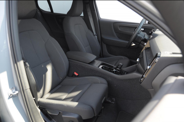 Volvo C40 Single Motor Extended Range Plus 82 kWh / Adaptive cruise control   / Pilot assist / BLIS / Stoel en stuur verwarming / Elektrische achterklep / Parkeersensoren met camera / Google infotainment
