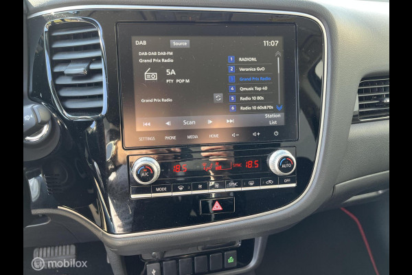Mitsubishi Outlander 2.4 PHEV Pure +