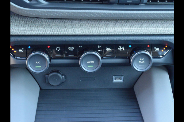 Citroën C5 X 1.6 Plug-in Hybrid 225 Max MASSAGE STOELEN | SCHUIFKANTELDAK | 360 CAMERA MET SENSOREN | NAVIGATIE | CARPLAY | UIT VOORRAAD LEVERBAAR Citroën C5 X 1.6 Plug-in Hybrid 225 Max MASSAGE STOELEN | SCHUIFKANTELDAK | 360 CAMERA MET SENSOREN | NAVIGATIE | CARPLAY | UIT VOORRAAD LEVERBAAR