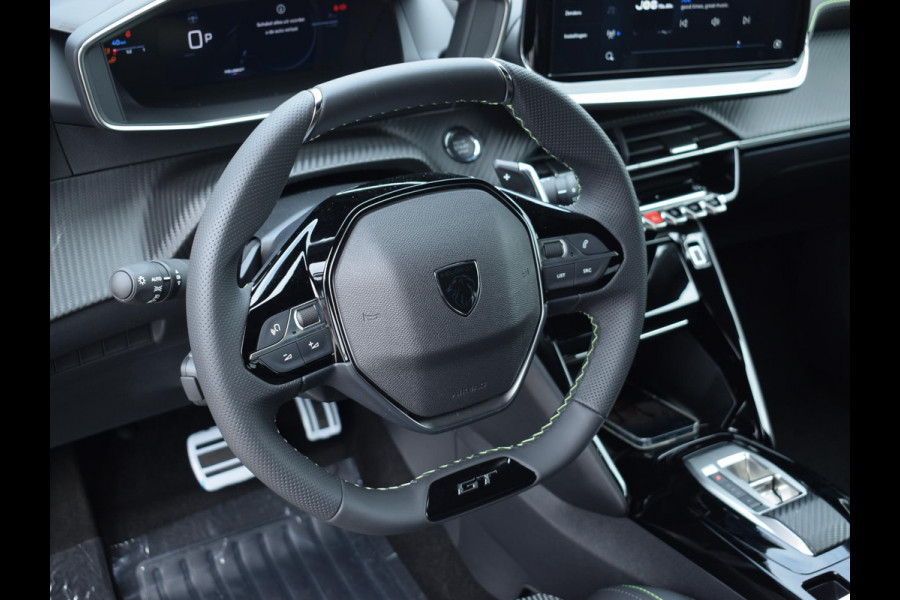 Peugeot 2008 1.2 Hybrid 136 GT | CAMERA + SENSOREN | CARPLAY | NAVI | ADAPTIVE C.C. Peugeot 2008 1.2 Hybrid 136 GT | CAMERA + SENSOREN | CARPLAY | NAVI | ADAPTIVE C.C.