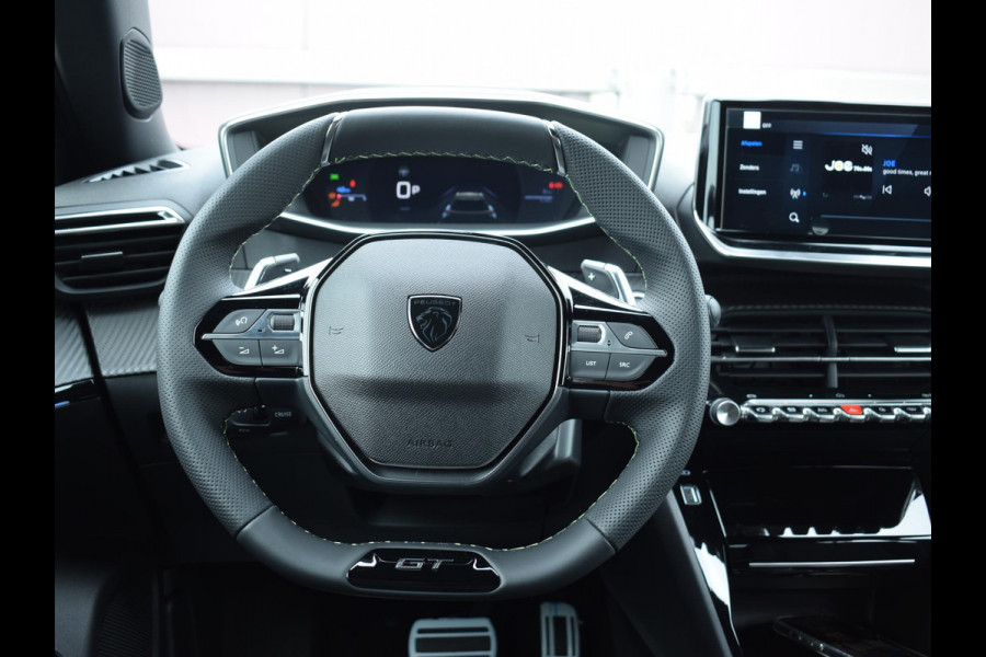 Peugeot 2008 1.2 Hybrid 136 GT | CAMERA + SENSOREN | CARPLAY | NAVI | ADAPTIVE C.C. Peugeot 2008 1.2 Hybrid 136 GT | CAMERA + SENSOREN | CARPLAY | NAVI | ADAPTIVE C.C.