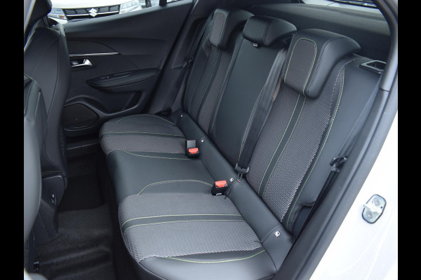 Peugeot 2008 1.2 Hybrid 136 GT | CAMERA + SENSOREN | CARPLAY | NAVI | ADAPTIVE C.C. Peugeot 2008 1.2 Hybrid 136 GT | CAMERA + SENSOREN | CARPLAY | NAVI | ADAPTIVE C.C.
