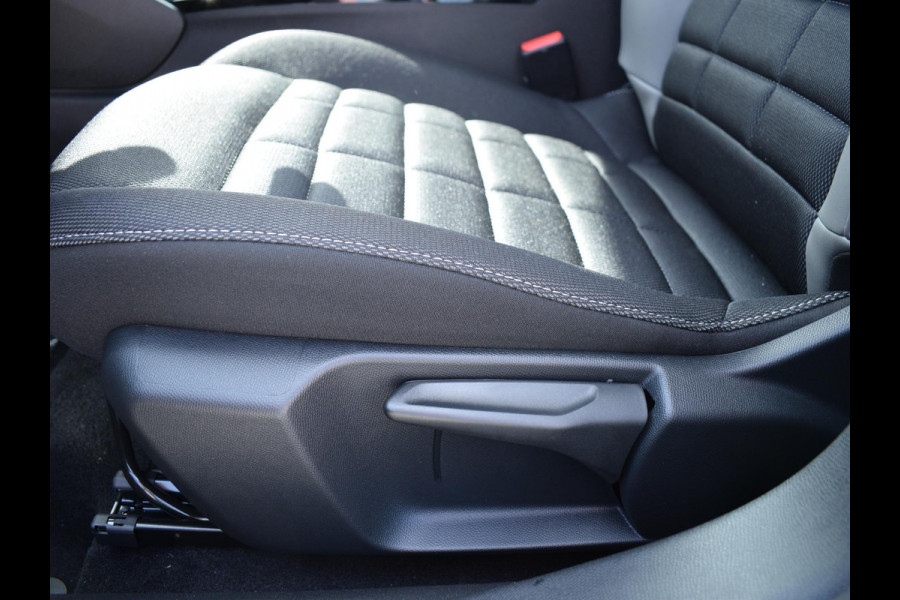 Citroën C4 1.2 Hybrid 145pk Collection CAMERA MET SENSOREN | NAVI & CARPLAY | E.C.C. | STOELVERWARMING | UIT VOORRAAD LEVERBAAR