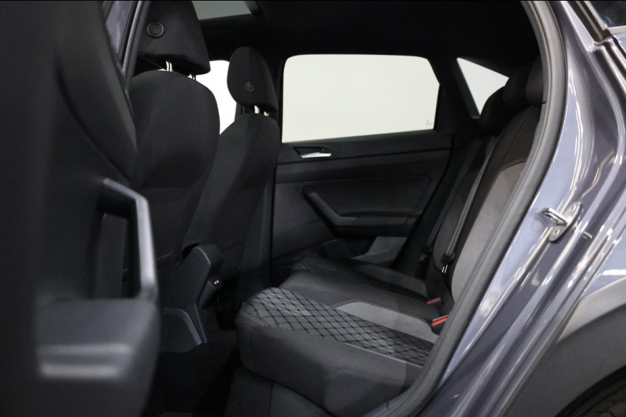 Volkswagen Taigo 1.0 TSI 3X R-LINE LED/VIRTUAL/SFEER/PANO/HALF LEDER+S.VERWARMING/18" LMV/CAM/ACC/ECC/12 MND GARANTIE!