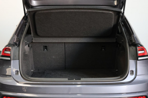 Volkswagen Taigo 1.0 TSI 3X R-LINE LED/VIRTUAL/SFEER/PANO/HALF LEDER+S.VERWARMING/18" LMV/CAM/ACC/ECC/12 MND GARANTIE!