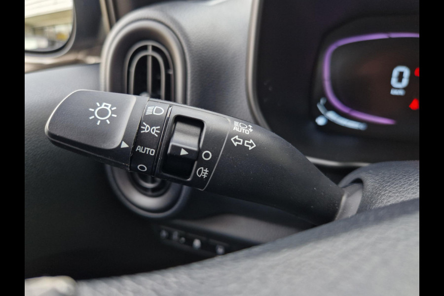 Kia Picanto 1.0 DPI DynamicLine | Apple Carplay / Android auto | Camera | Cruise | Navigatie |
