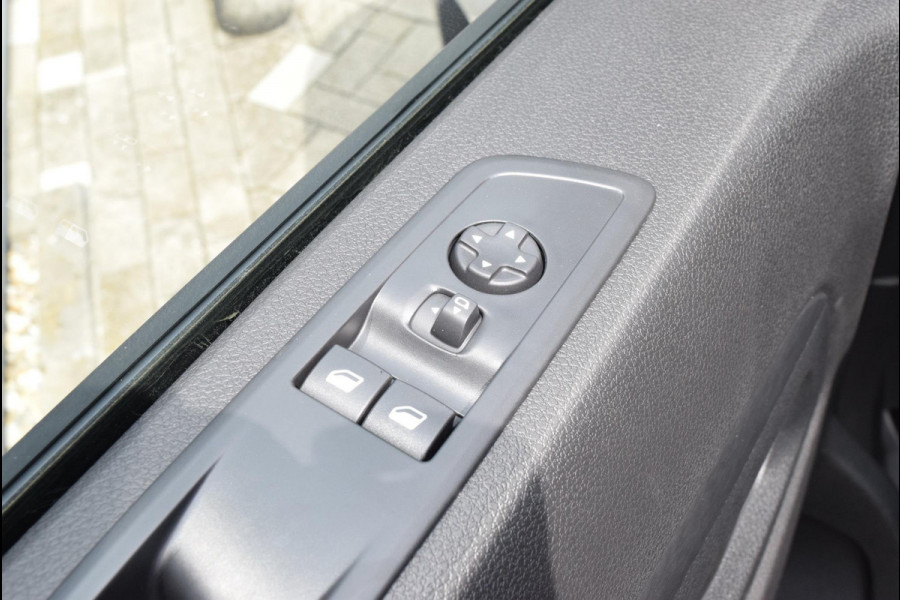 Citroën Jumpy L2 100PK | trekhaak | navigatie incl. Apple Carplay | camera | Comfort tussenschot Citroën Jumpy L2 100PK | trekhaak | navigatie incl. Apple Carplay | camera | Comfort tussenschot