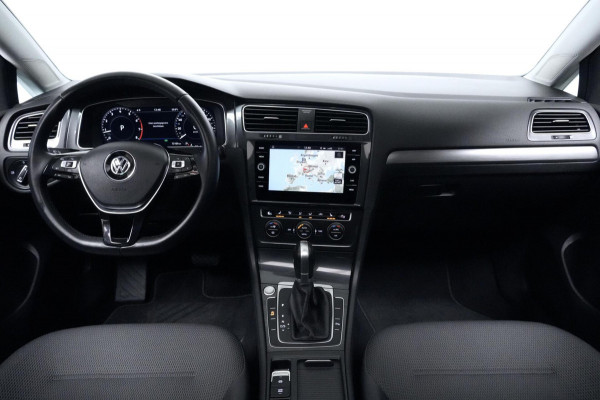 Volkswagen Golf 7.5 - 1.5 TSI R Line Automaat 150 PK | Pano-dak | Virtual | CarPlay | Acc | Stoelverwarming | Camera | Led | Pdc |