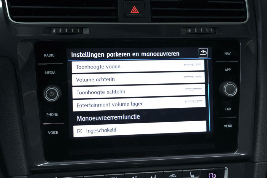 Volkswagen Golf 7.5 - 1.5 TSI R Line Automaat 150 PK | Pano-dak | Virtual | CarPlay | Acc | Stoelverwarming | Camera | Led | Pdc |