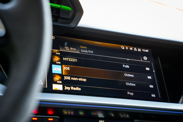 Audi A3 Limousine 2.5 TFSI RS 3 quattro Panoramadak B&O HUD ACC Hulk Edition Audi A3 Limousine 2.5 TFSI RS 3 quattro Panoramadak B&O HUD ACC Hulk Edition