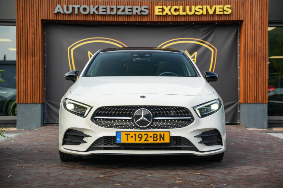 Mercedes-Benz A-Klasse 250 Premium Plus AMG Panodak Widescreen Ambient Adaptive Cruise Leer Alcantara Stoelverw.