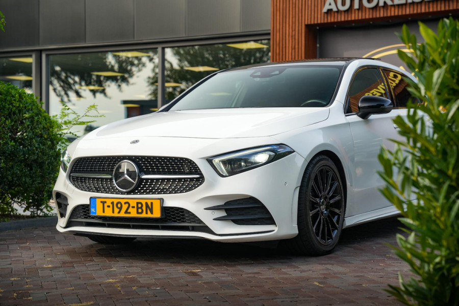 Mercedes-Benz A-Klasse 250 Premium Plus AMG Panodak Widescreen Ambient Adaptive Cruise Leer Alcantara Stoelverw.