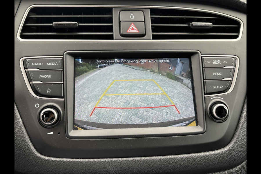 Hyundai i20 1.0 T-GDI Comfort Stoel- + stuurverwarming | parkeercamera achter | apple carplay en android auto