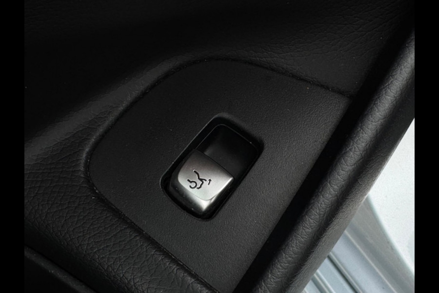 Mercedes-Benz E-Klasse 220 d AMG FULL OPTIES NAVI WIDESCREEN SFEERVERL 360 CAMERA